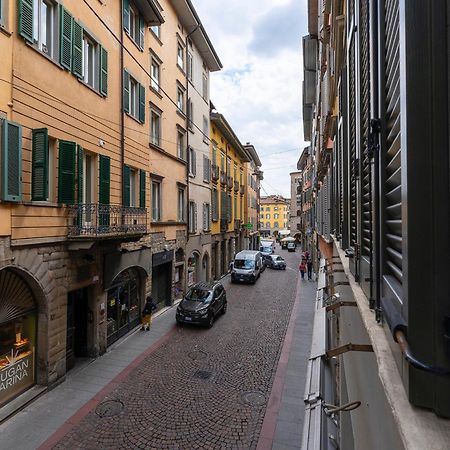 Magic Place Bergamo! Classy Apartment In The Heart Of The City Exterior foto